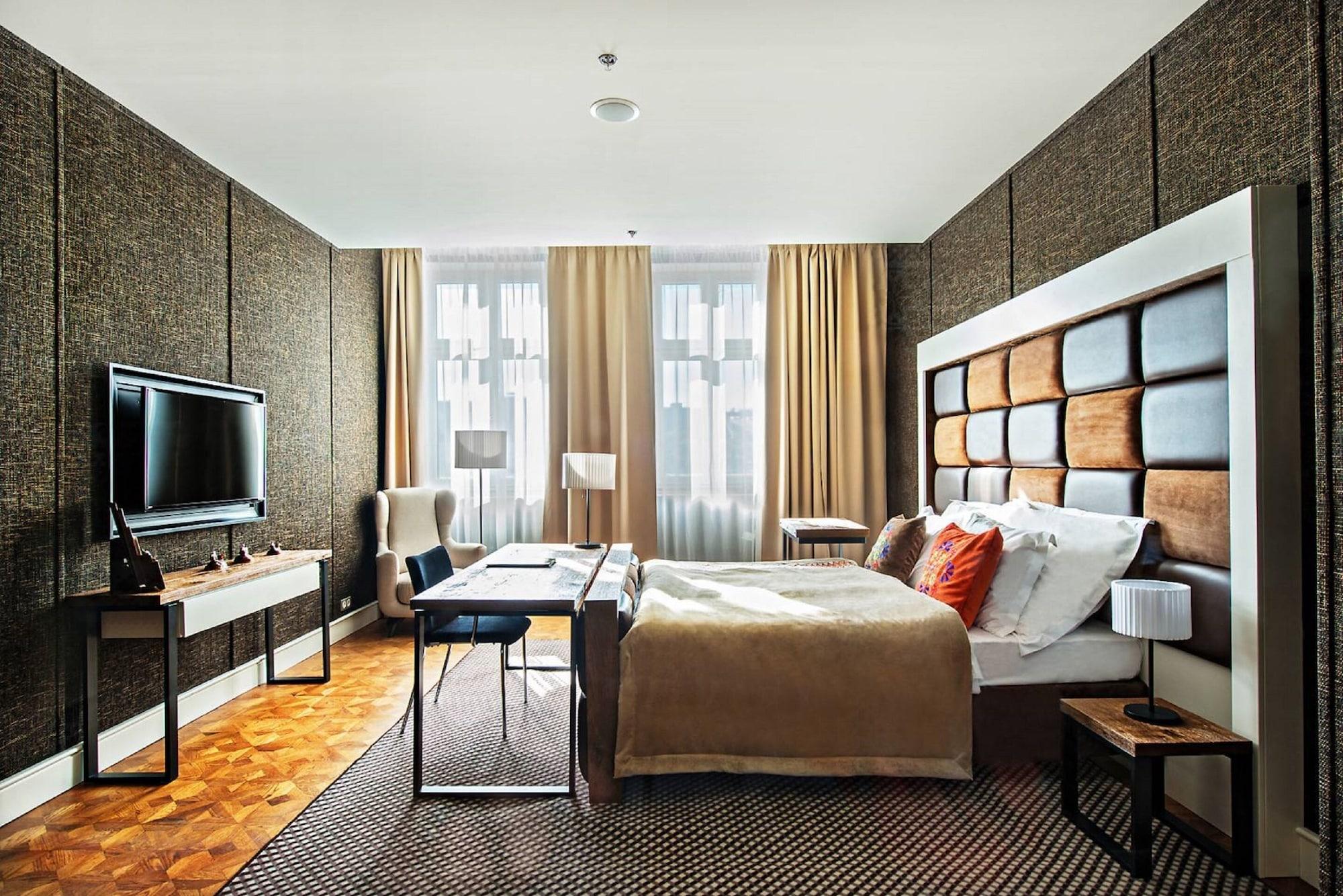 브리스톨 트래디션 앤 럭셔리 호텔 제수프 외부 사진 A room at the hotel