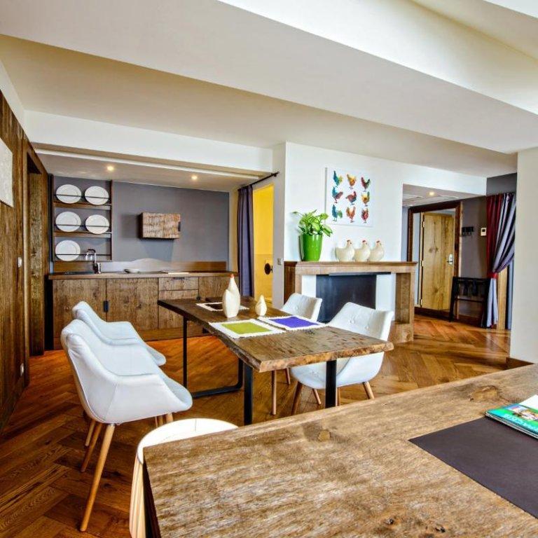 브리스톨 트래디션 앤 럭셔리 호텔 제수프 외부 사진 A typical apartment at the residence