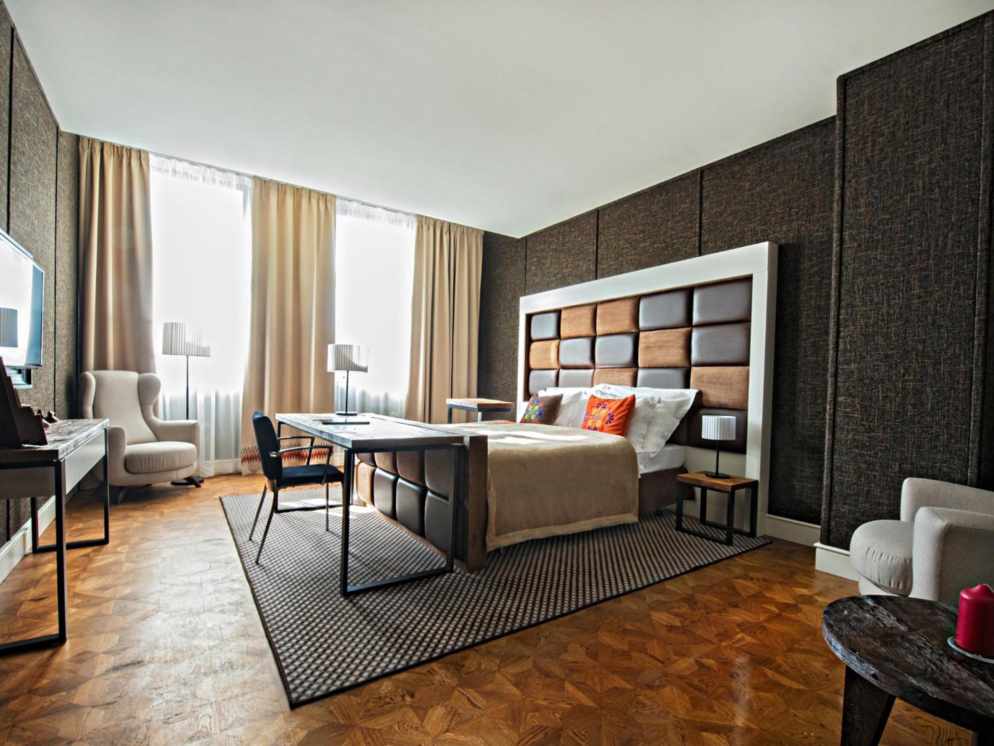 브리스톨 트래디션 앤 럭셔리 호텔 제수프 외부 사진 A room at the Mandarin Oriental, Munich